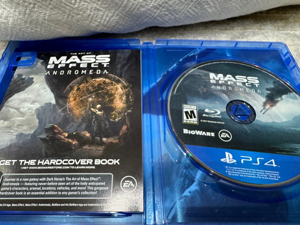 mass effect ps4 - 3