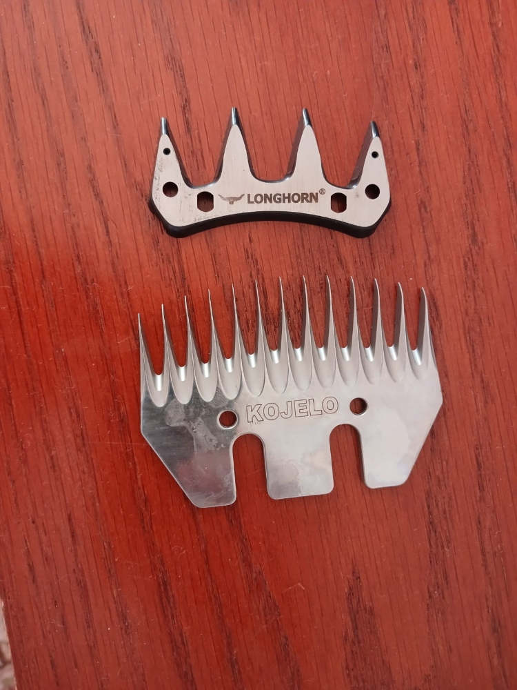 Mowing blades & razors for sale - 1