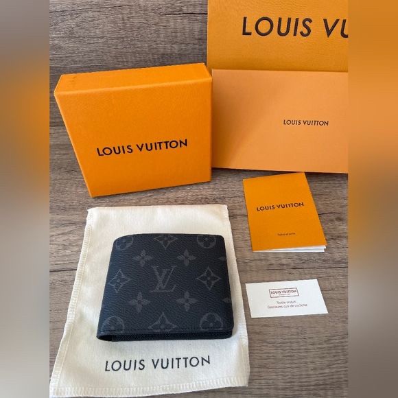 Louis Vuitton wallet - 2