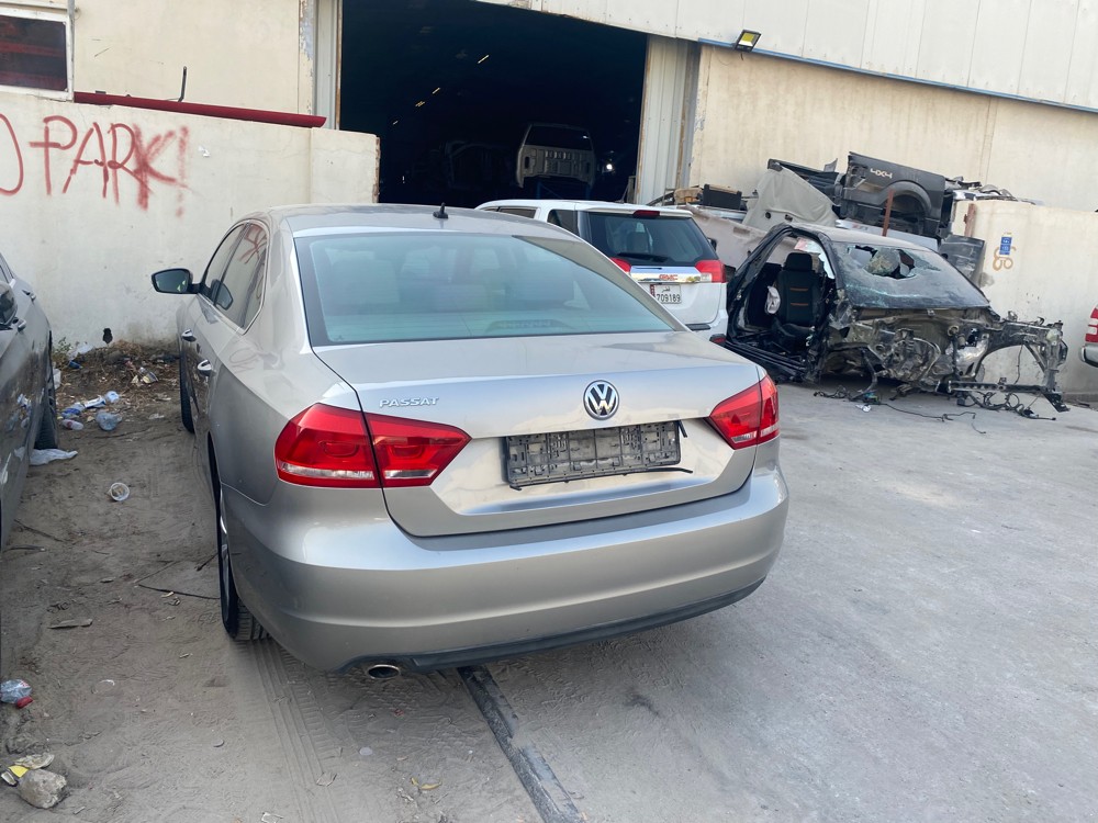 Volkswagen passat 2017 spear part - 4