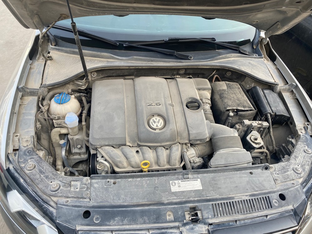 Volkswagen passat 2017 spear part - 5