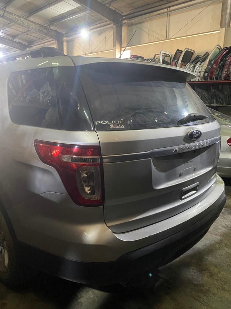 FORD edge and explorer available  - 5