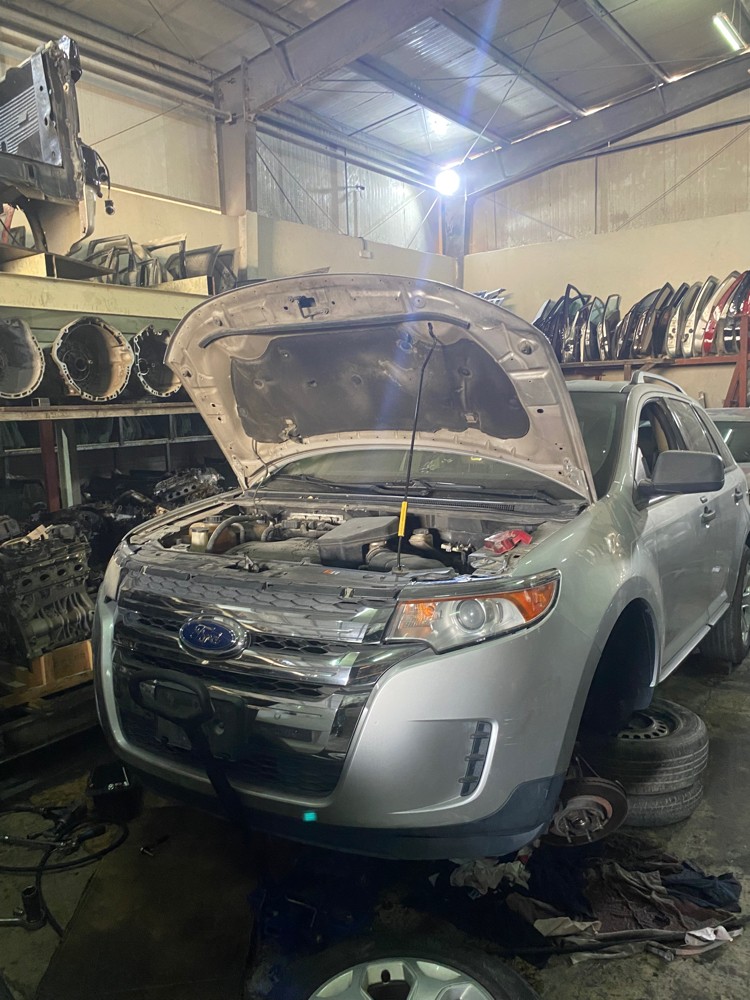 FORD edge and explorer available  - 1