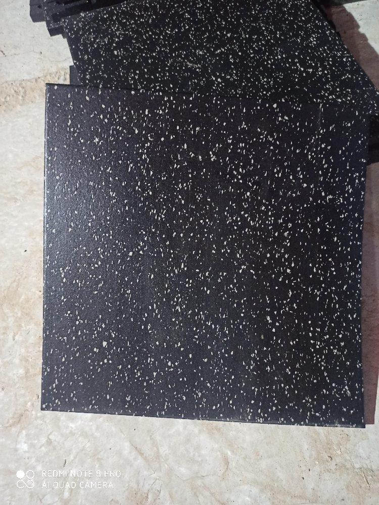 FLOOR MAT - 8