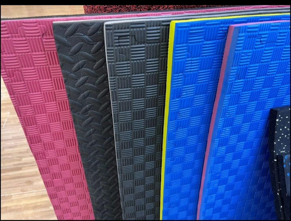FLOOR MAT - 2
