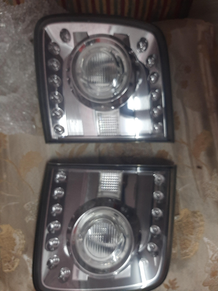 Nissan patrol tailight original - 1