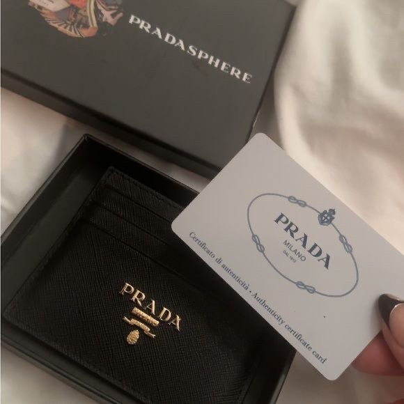 prada wallet  - 1