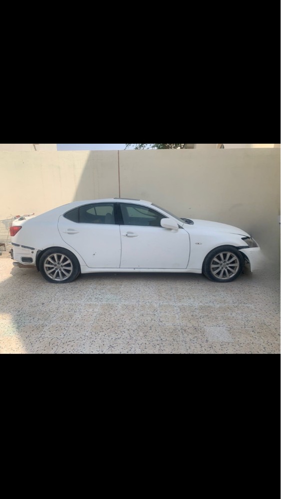 قطع غيار لكزس اي اس ٣٠٠  - 1