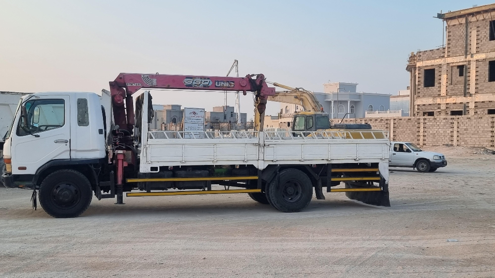 Crane pickup available for rent - 1