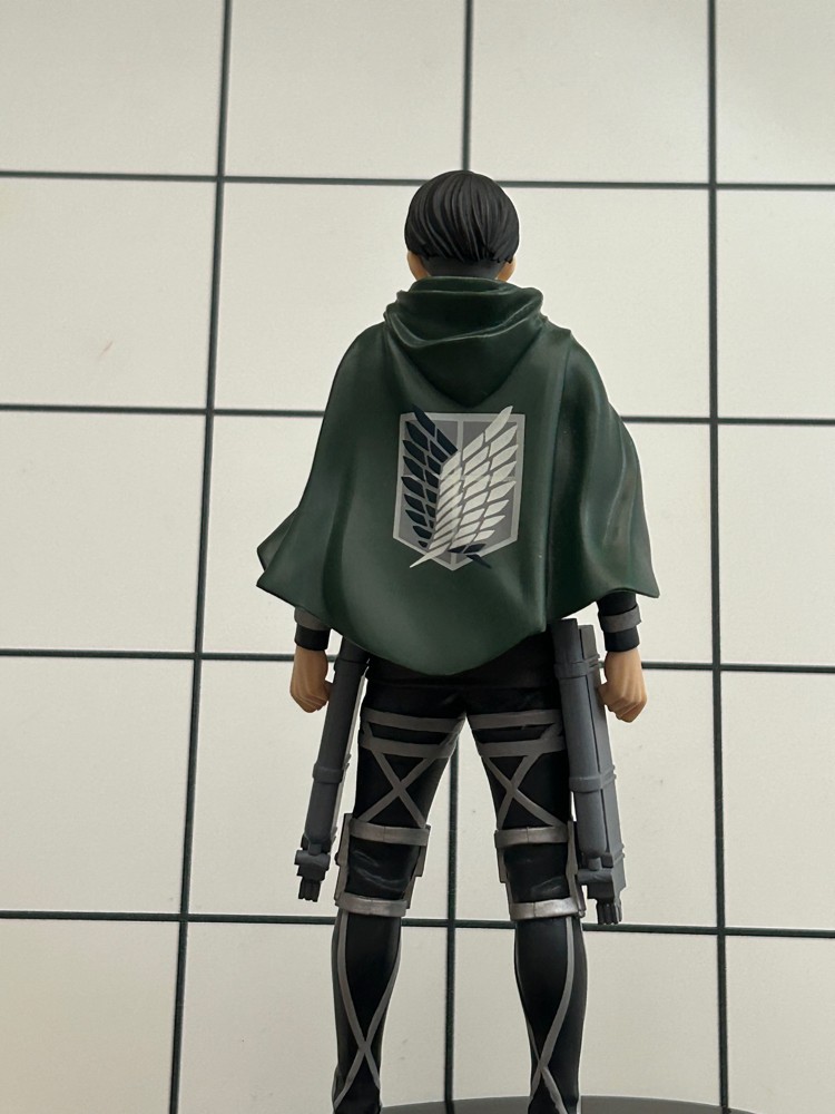 Attack on titan levi figure - 5