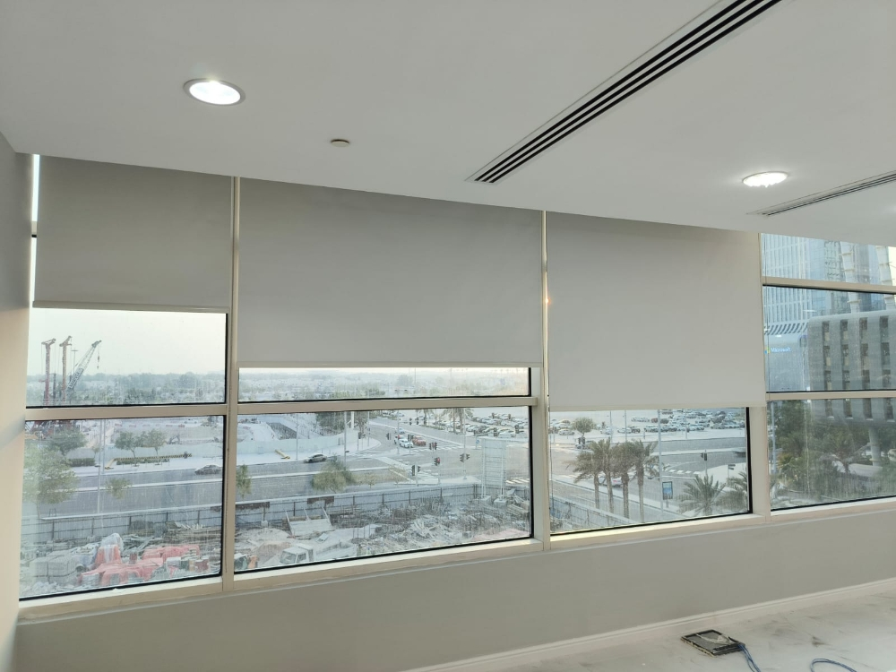 Blind rollar for office & home - 1