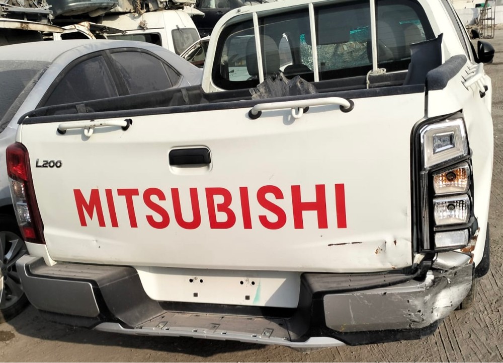 Mitsubishi L200 Pickup - 5