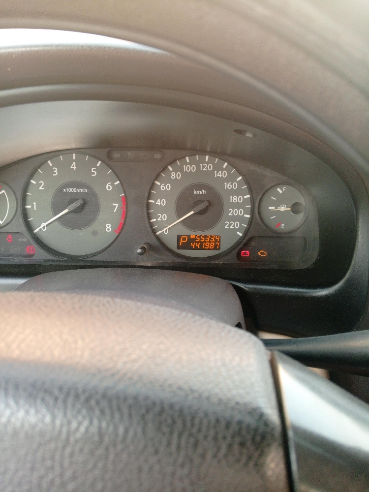 Nissan Sunny - 2