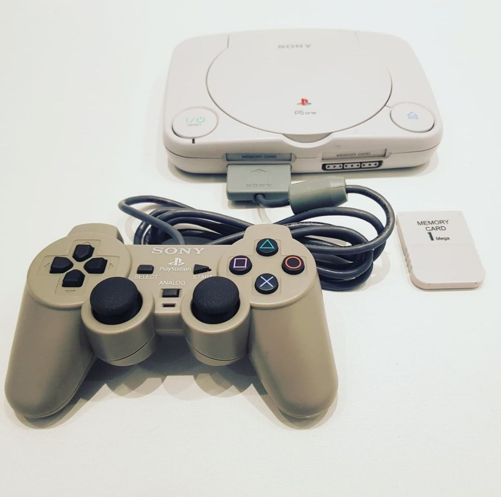 PlayStation 1 Silm - 2