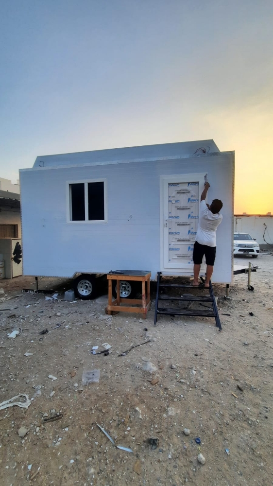 31212303cabin  with wheels, - 5