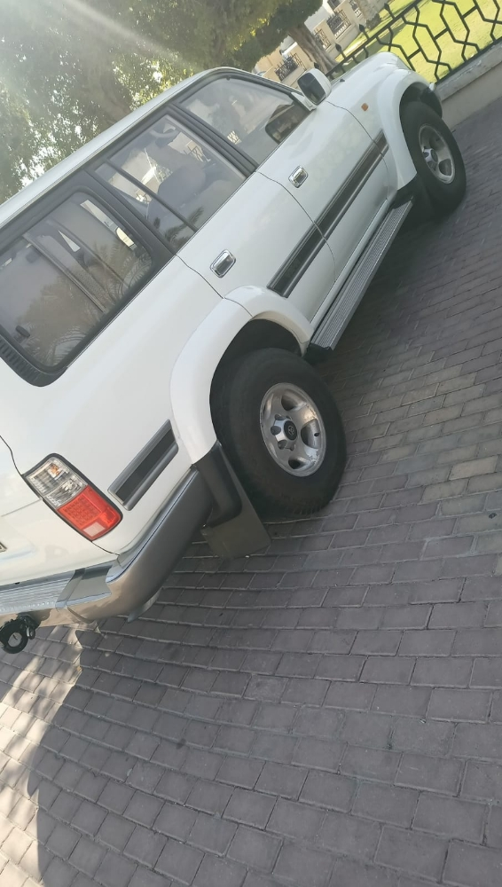 ١٩٩٣ لاندكروزر - 10