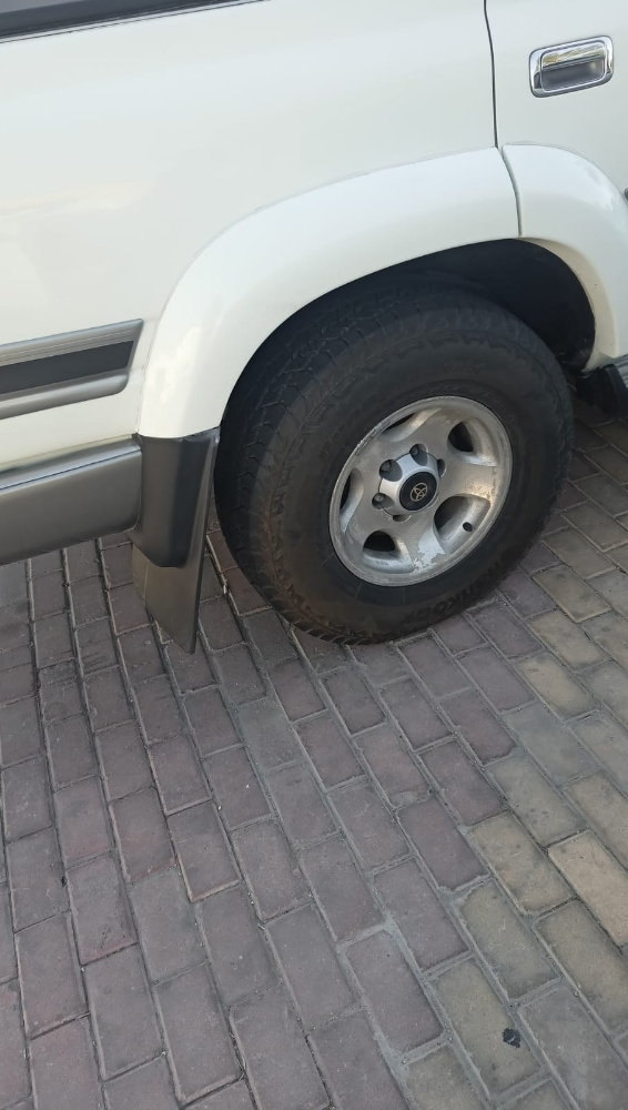 ١٩٩٣ لاندكروزر - 6