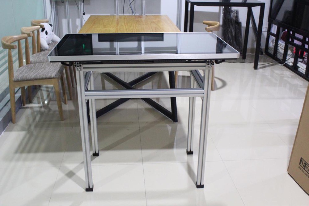 Tuch table - 2