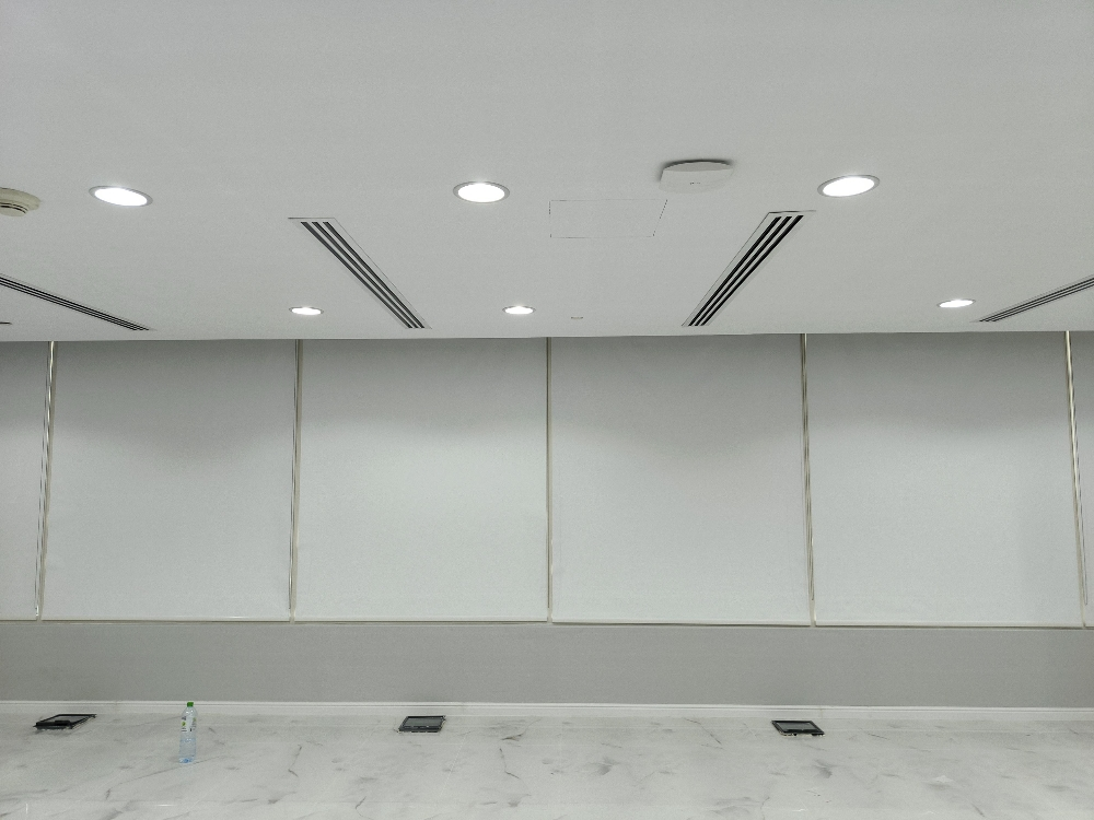 Curtains, sofa, carpet, parquet - 6