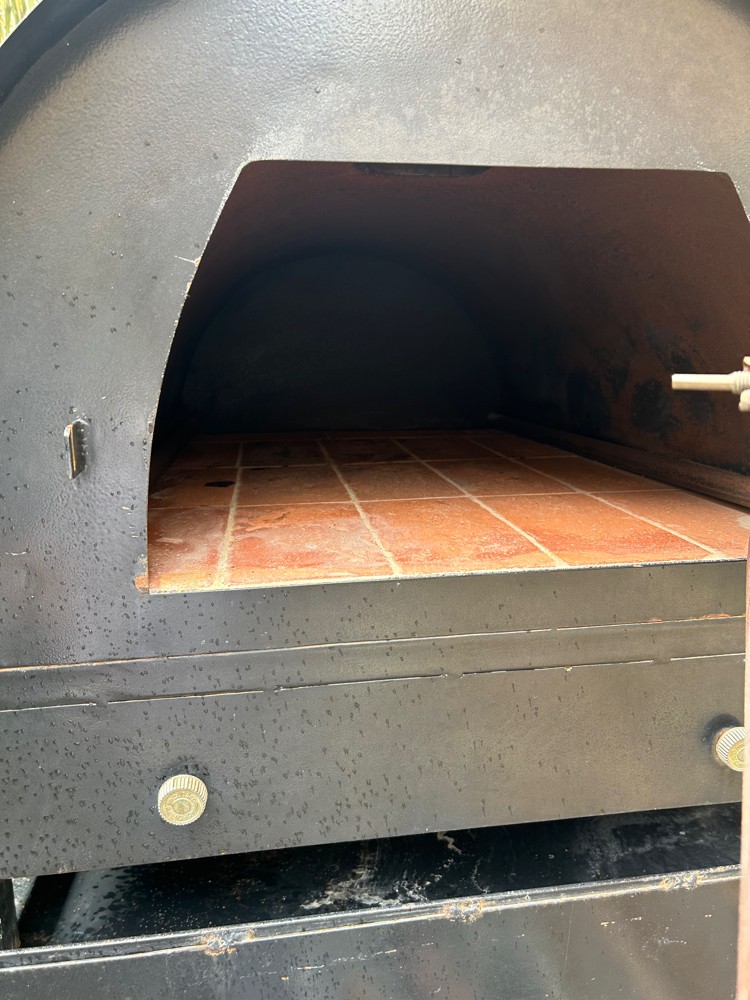 pizza oven - 1