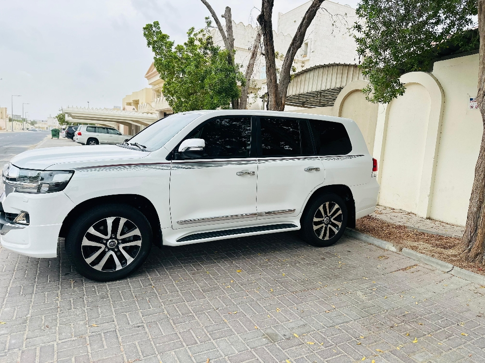 Toyota Land Cruiser GXR V8 2019 - 8