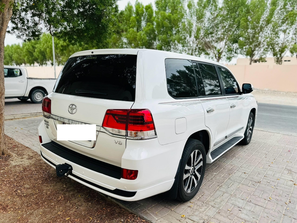 Toyota Land Cruiser GXR V8 2019 - 6