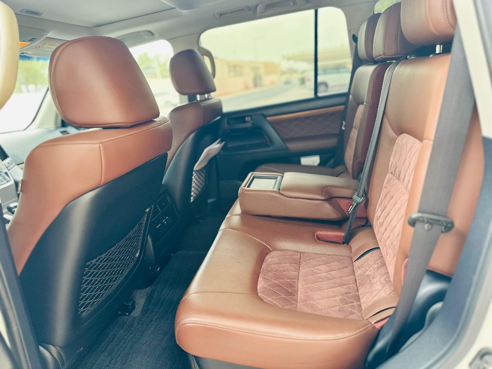 Toyota Land Cruiser GXR V8 2019 - 3