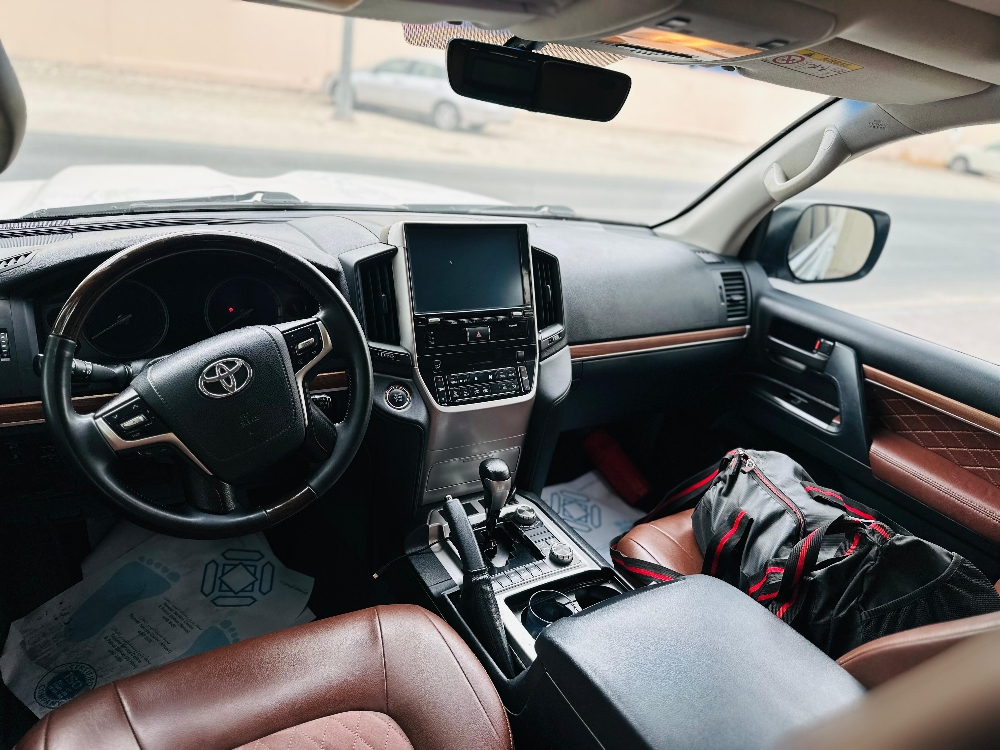 Toyota Land Cruiser GXR V8 2019 - 7