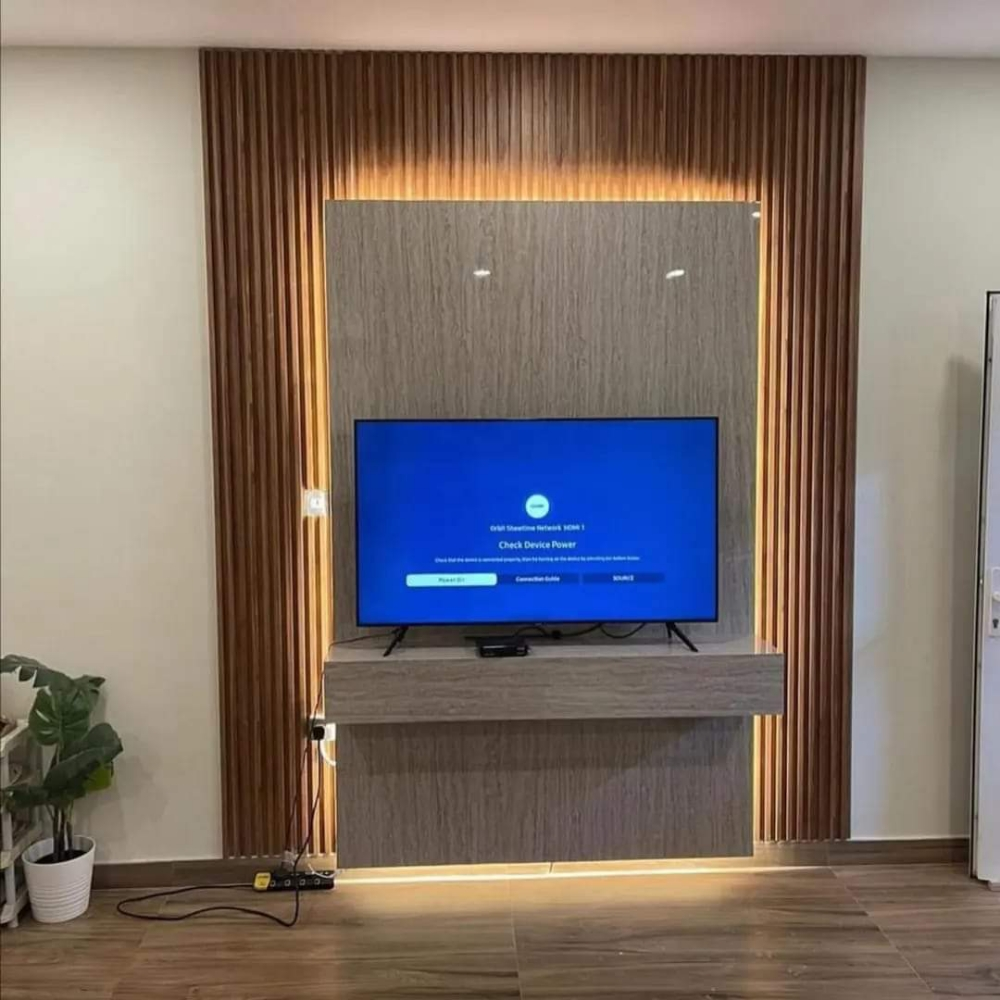 Tv & miror decor making here - 1