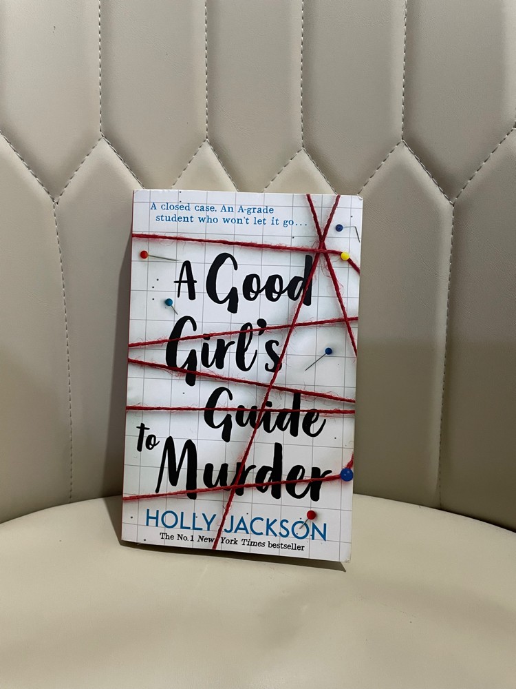 agood girl’s guide to murder book - 1