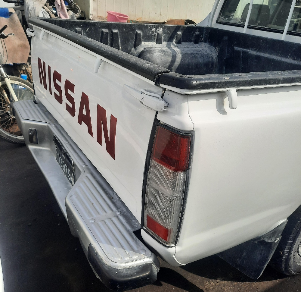 NISSAN PICKUP 2007 - 4