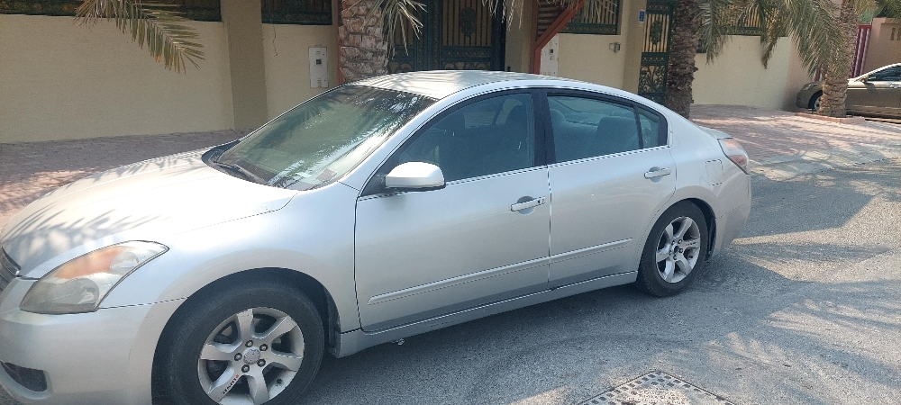 نيسان التيما بحالة ممتازة 9500 ري - 3
