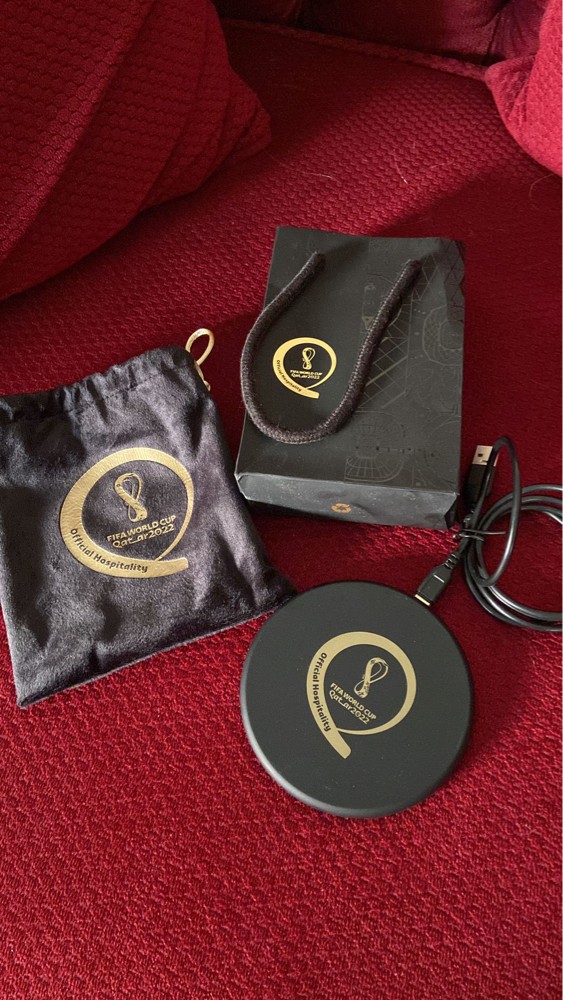 fast wireless charger souvenir WC - 2
