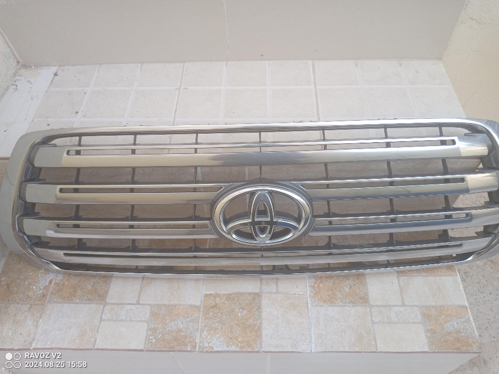 land cruiser front grille - 3