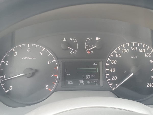 urgent sale nissan 2014 - 2