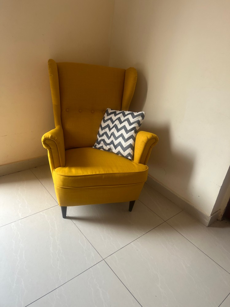 stylish Ikea chair perfect as new - 1
