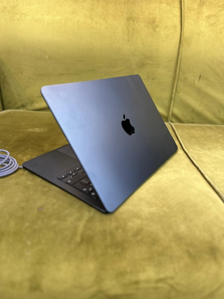 2Mac Book M - 5