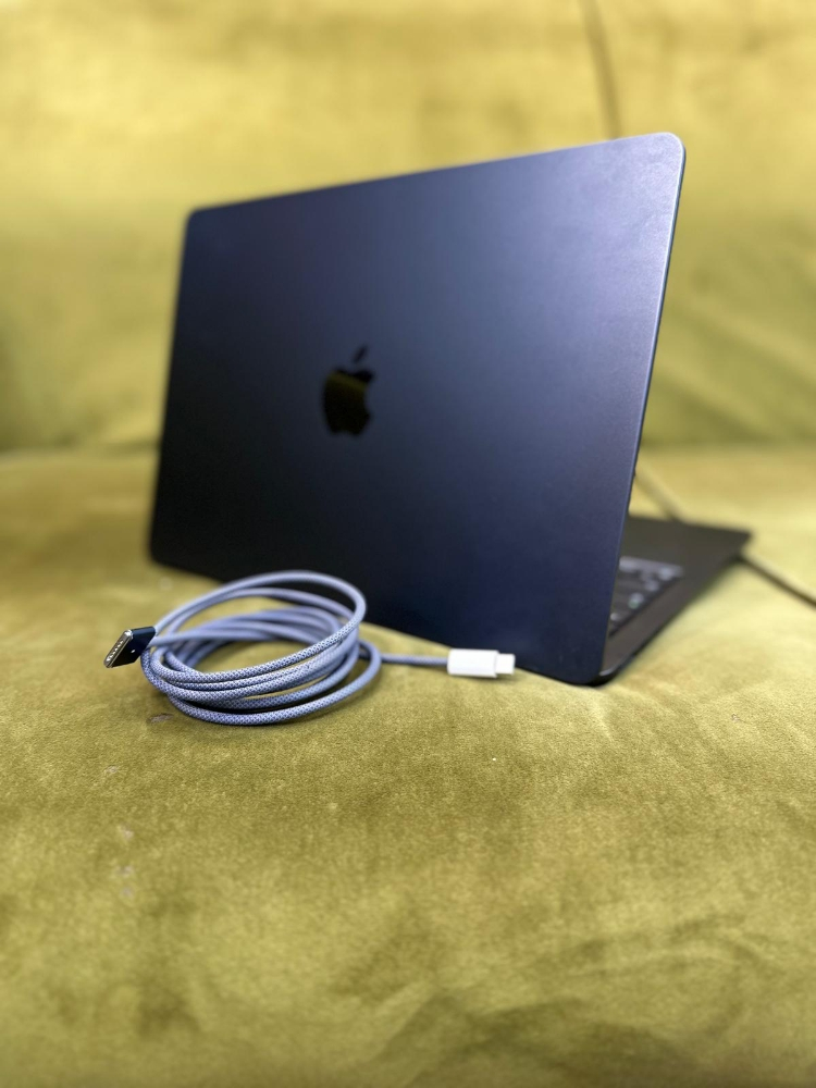 2Mac Book M - 8
