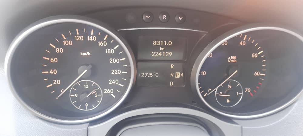 Mercedes ML 500 - 5