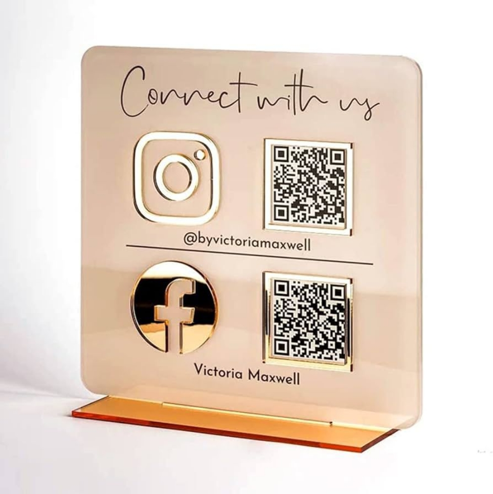 Social Media Stand - 4