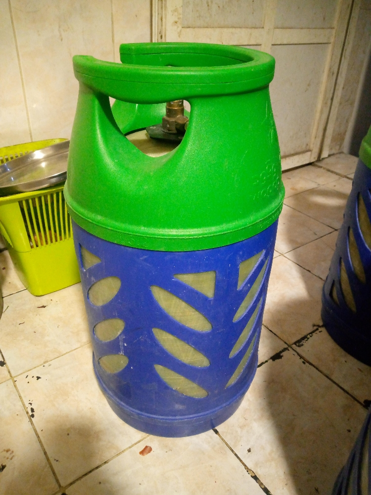 15KG calynder urgent sale - 2