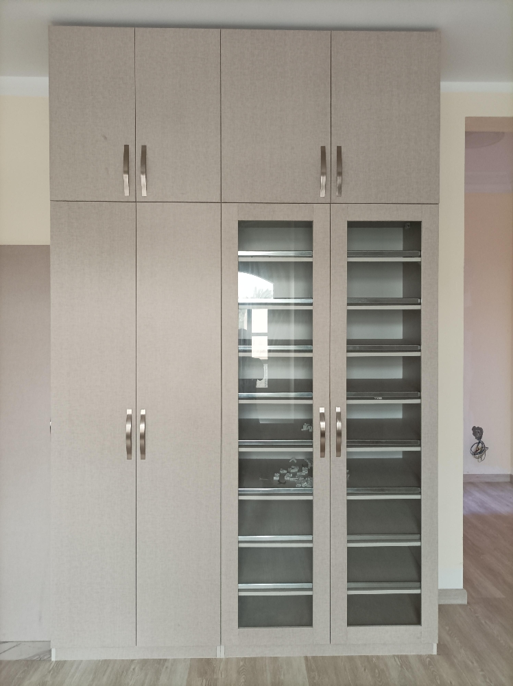 Making wooden cabinets and door - 7