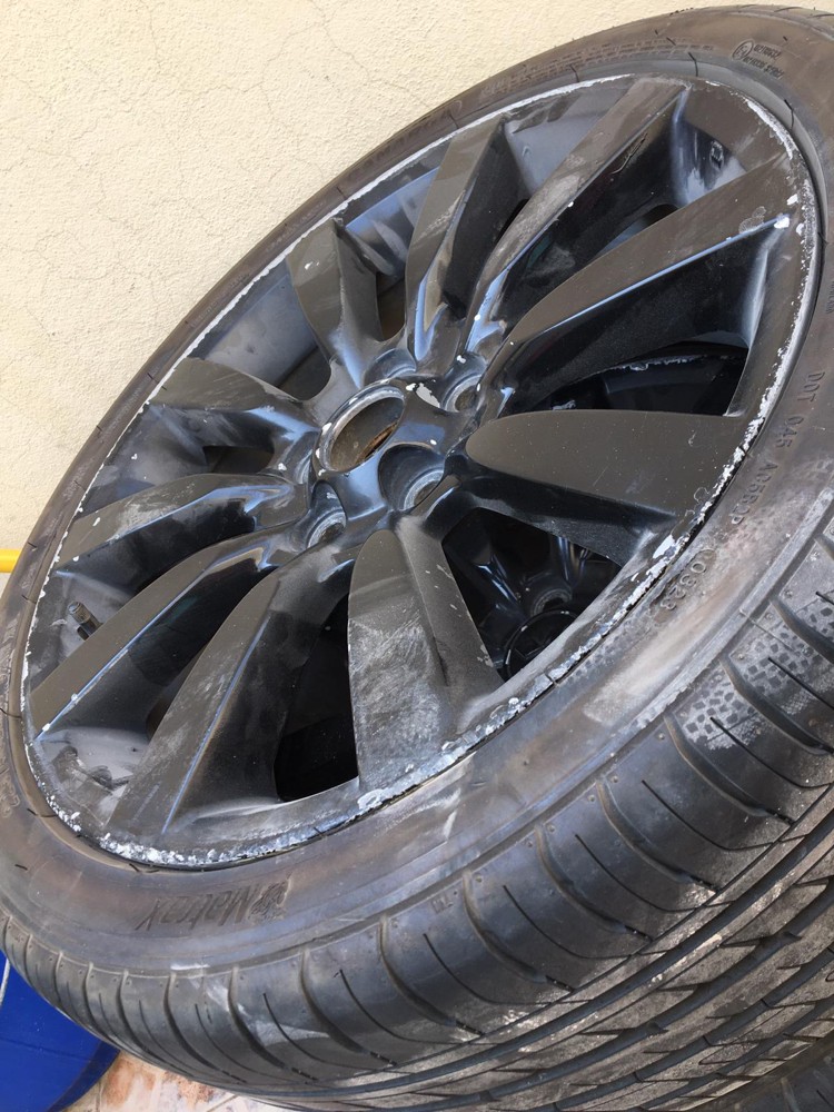Lancer GT or EX Alloy rims tyre 4 - 4