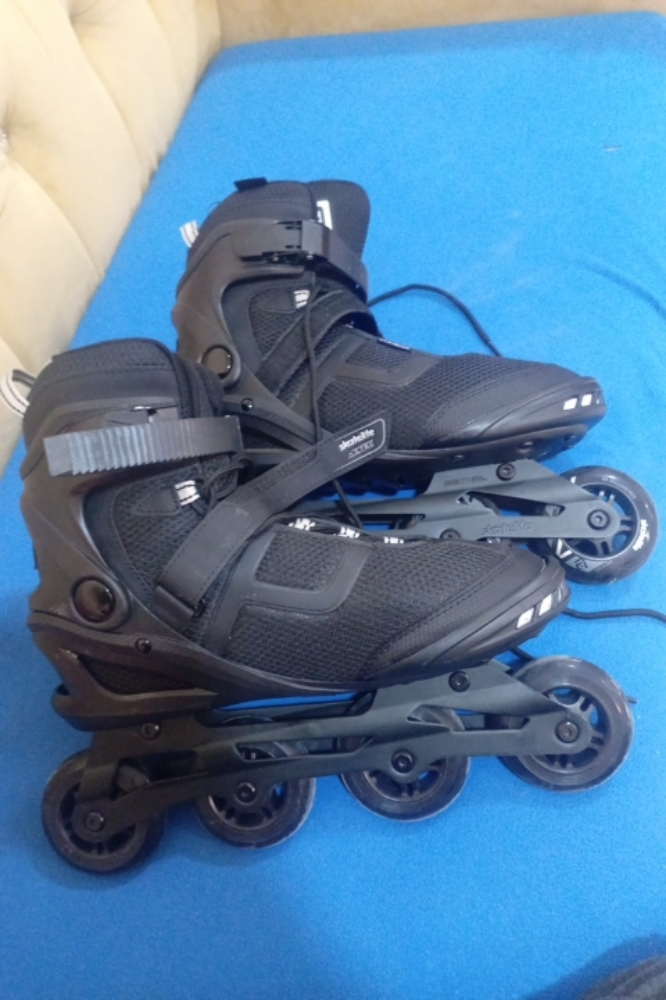 Size 43/44Skate - 1