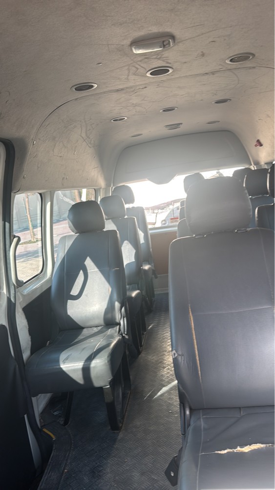 Toyota hiace  for  - 2