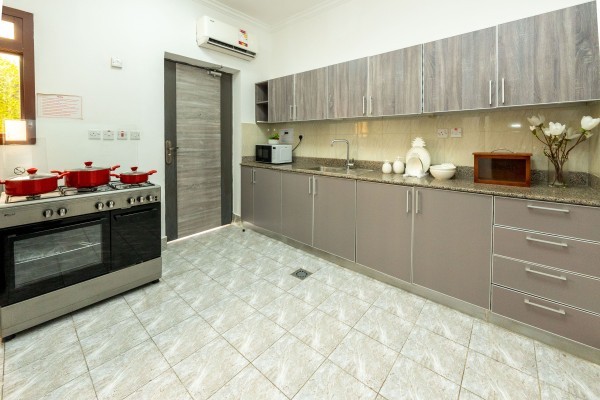 Luxury 4BHK-Villa Zahrat Janoub - 11