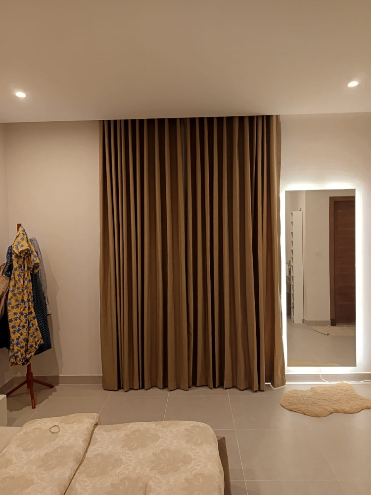 curtain, carpert,sofa,blind&rolar - 4