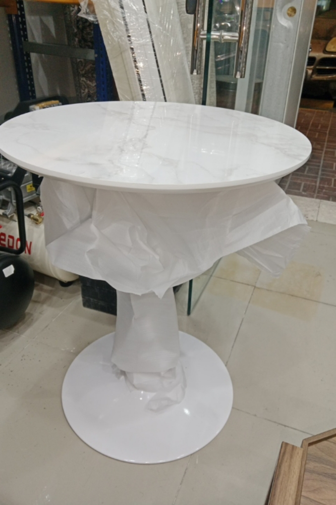 round Table - 5