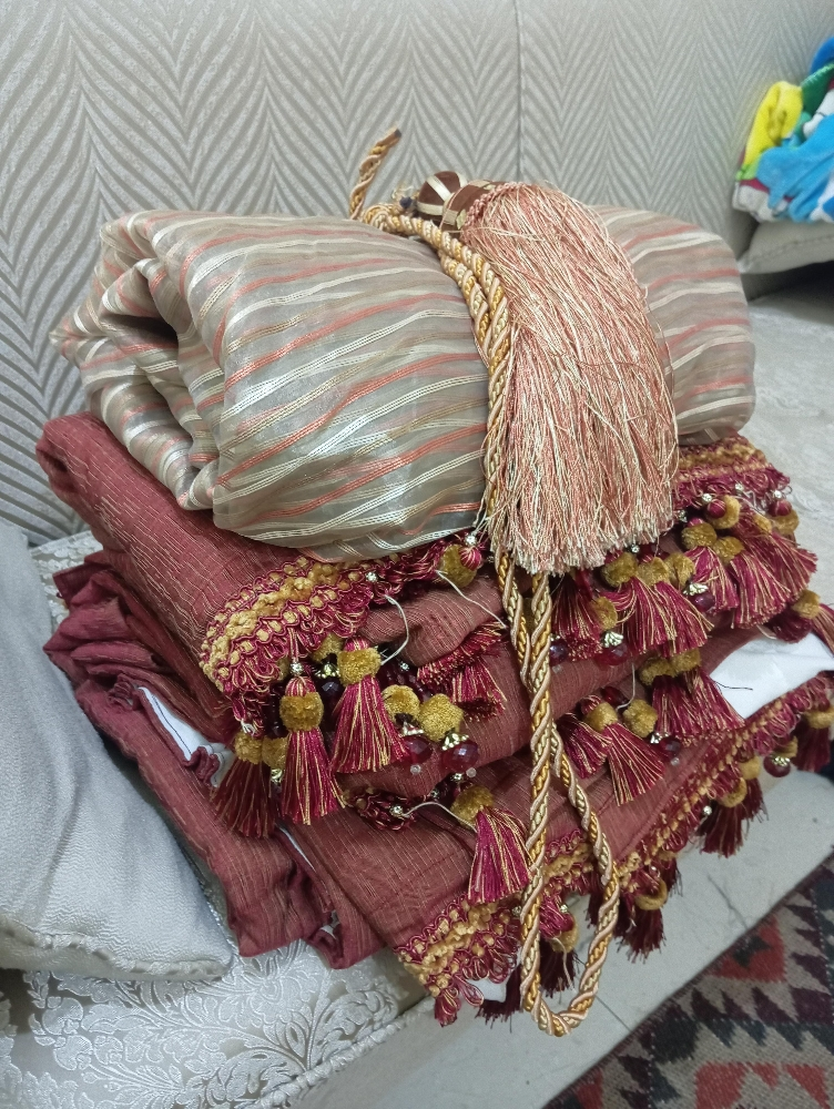 ستائر بحالة ممتازة - 2