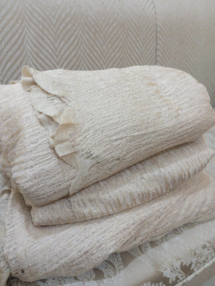 ستائر بحالة ممتازة - 3